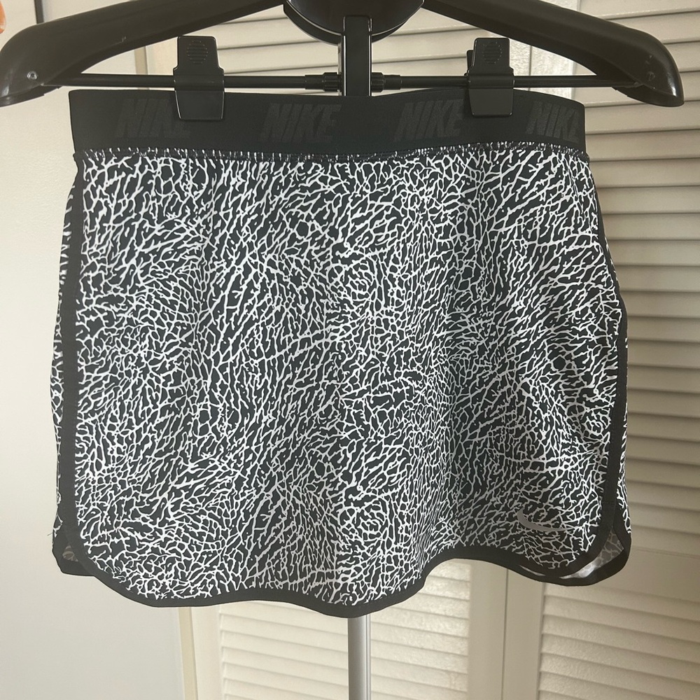 Nike Golf Black and White Skirt